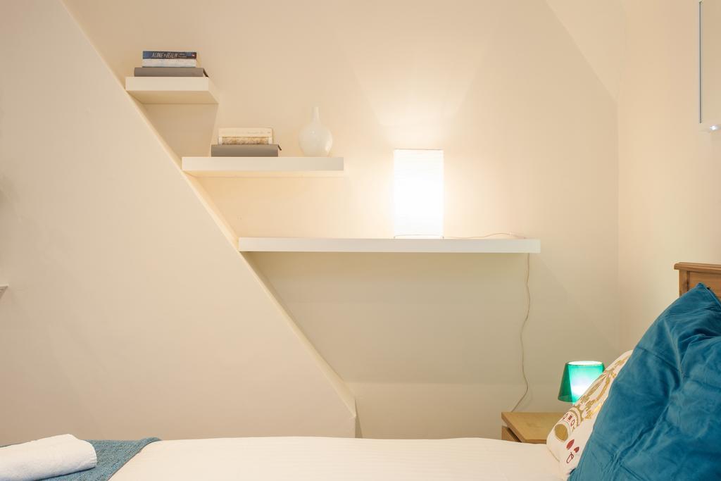 Monopoly Accommodations London Room photo
